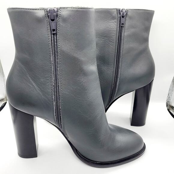 Vince Overton Graphite Gray Leather Block Heel Ankle Boots Women's Size 7 - Picture 5 of 13